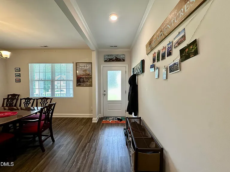 924 Weatherby Ln — Photo 4