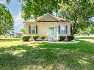 465 Church St, Livingston, IL