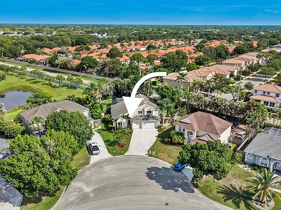 3rd image of 3070 SW Captiva Court