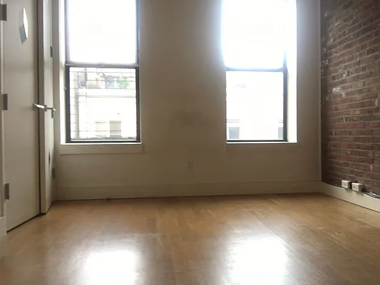 Rented by Loom Group | media 22