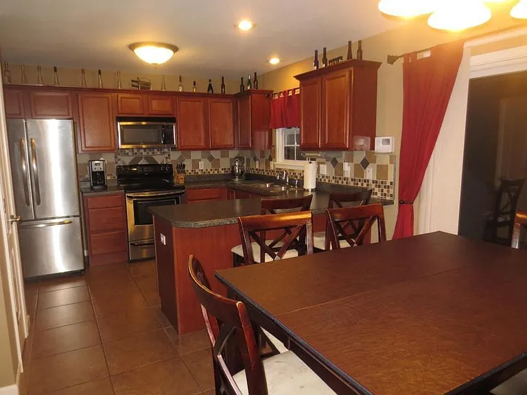 2907 Woods Crossing Dr — Photo 2
