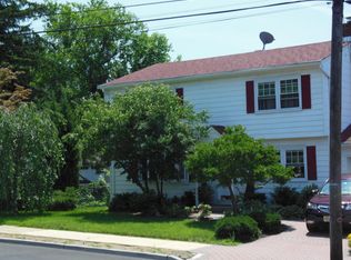 31 E Washington Ave, Atlantic Highlands, NJ 07716