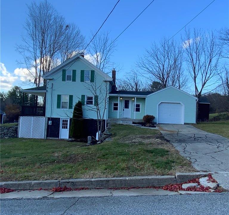 1st image of 12 Dion Dr