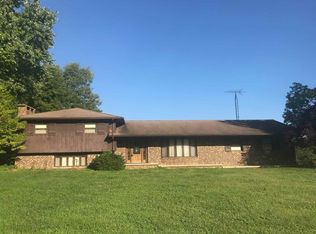 7085 N Camp Arthur Rd, Bruceville, IN 47516
