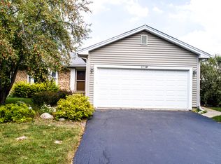 679 Cutter Ln, Elk Grove Village, IL 60007