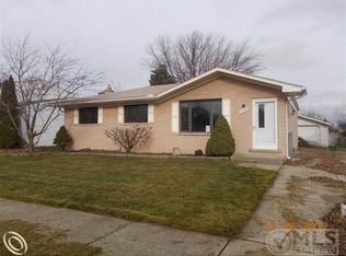 43552 Applewood Rd, Canton, MI 48188