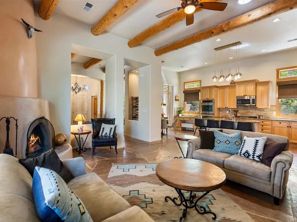 88 Canada Del Rancho, Santa Fe, NM 87508