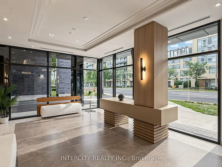 700 Sheppard Ave W #616 — Photo 2