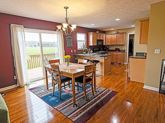 5th image of 554 Oldfield Dr SE