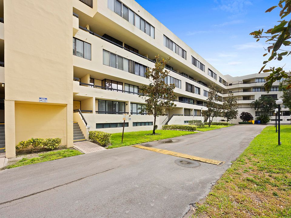 1st image of 1401 S Federal Hwy APT 220