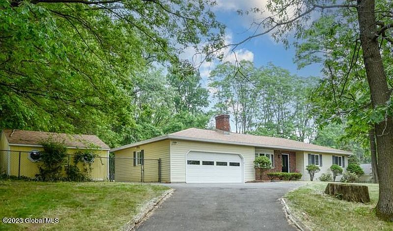 2nd image of 4 Homestead Drive