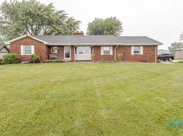 5376 Alexander Rd, Pemberville, OH 43450