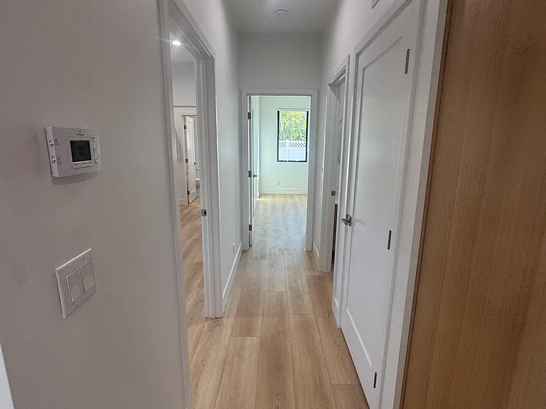 4670 Lakeview Ave — Photo 15