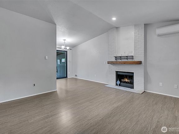 3rd image of 1705 S 88th Street