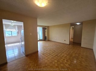 205 Hilda Ave #802, Toronto, ON M2M 4B1