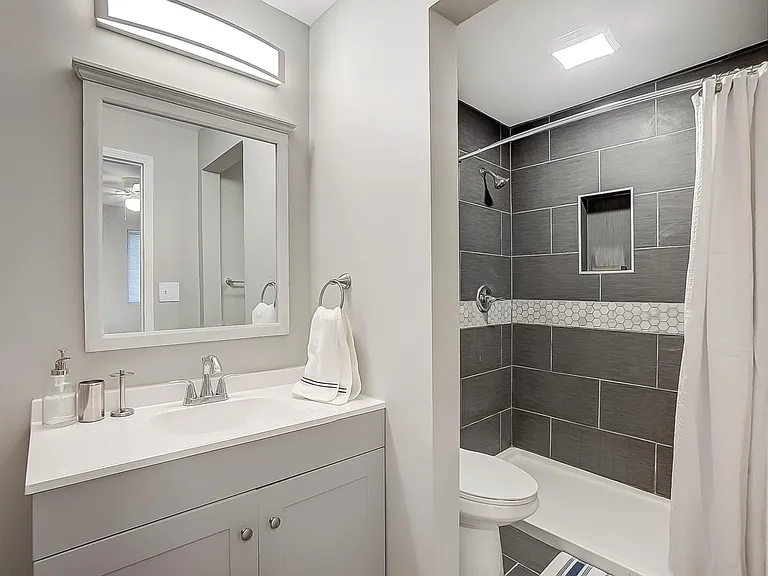 2341 Burnet Ave #2 — Photo 10