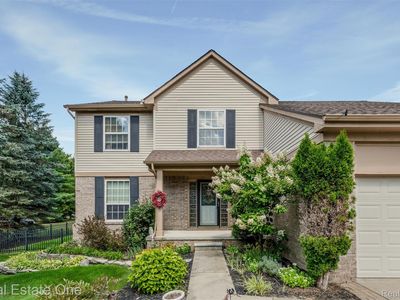 1083 Pheasant Run West Dr, Wixom, MI, 48393