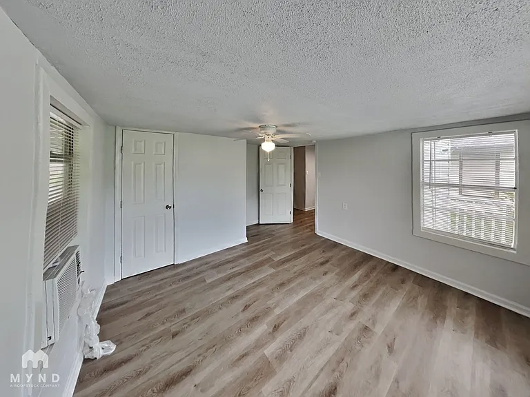 3645 Eastern St — Photo 12