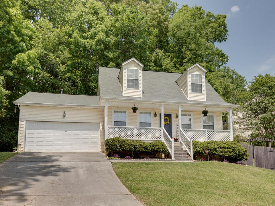 1st image of 737 Settlers Pond Way #9