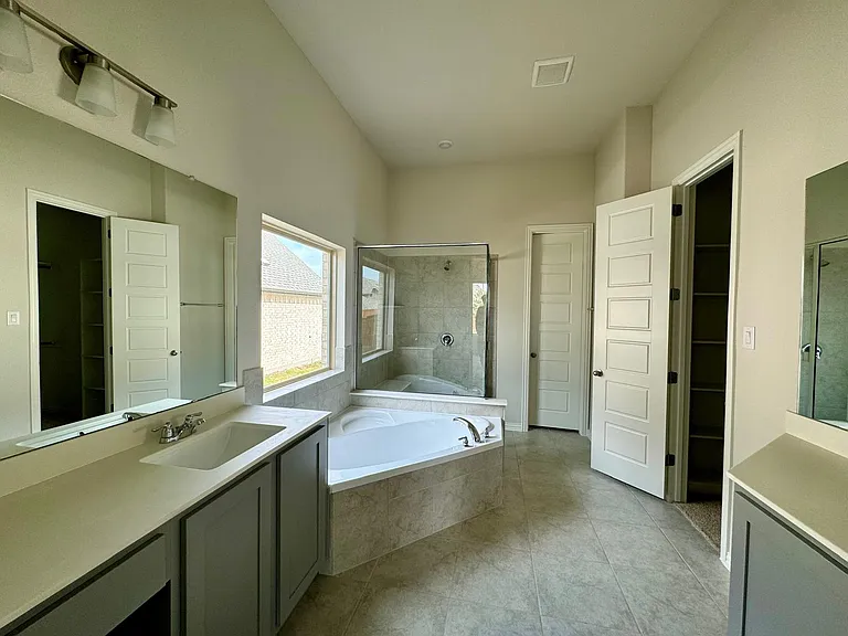 1201 Indianola Trl — Photo 20