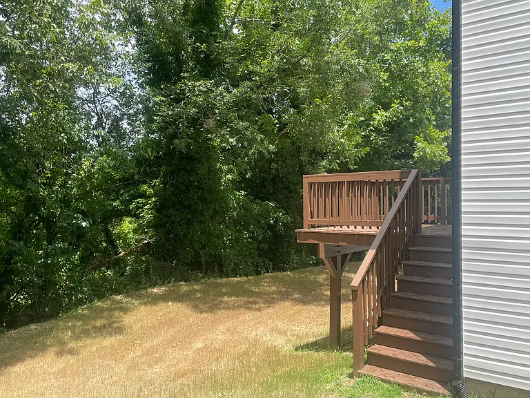 271 Patterson Ave SE — Photo 5