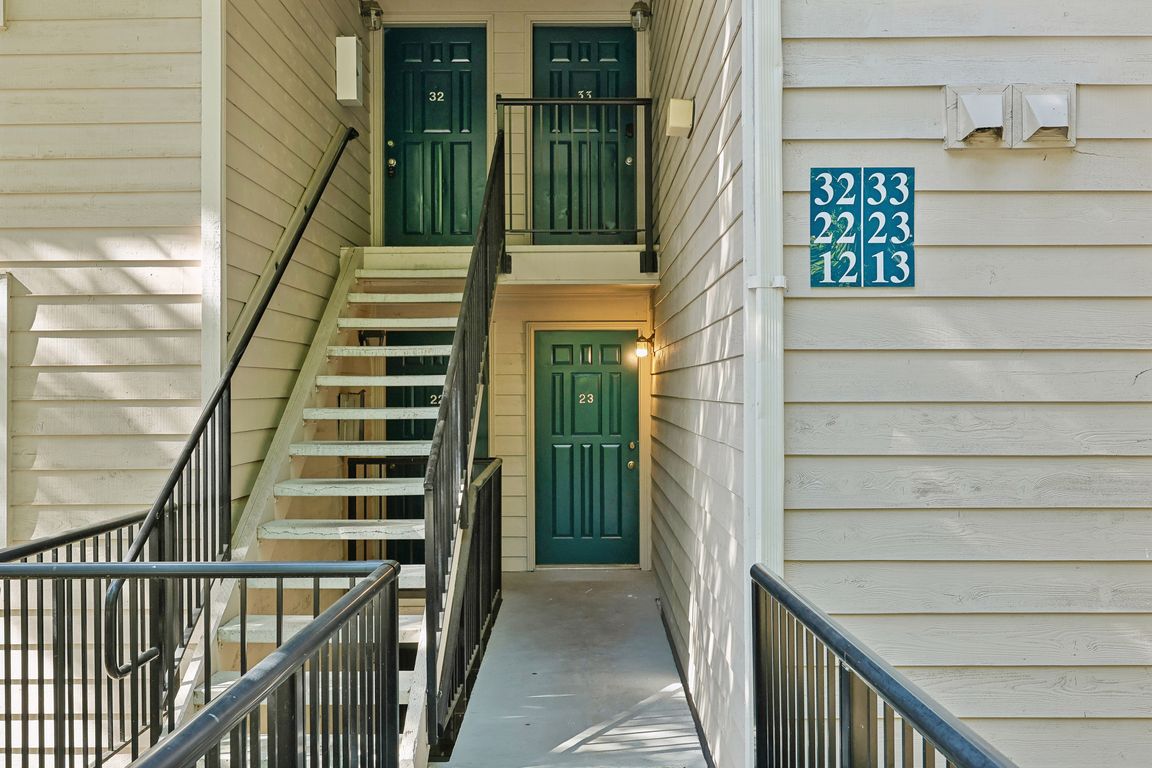 NE 116th St-2605-005.jpg