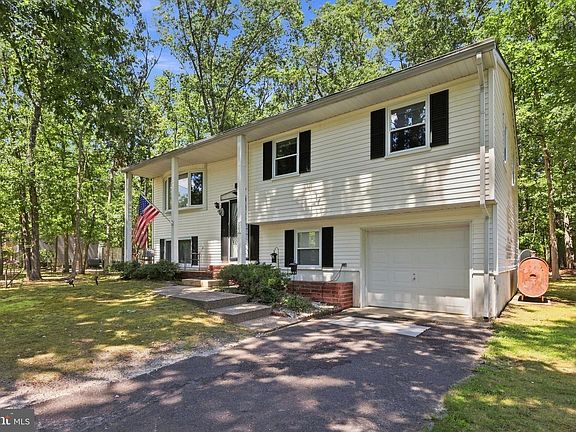 2nd image of 229 Maple Dr