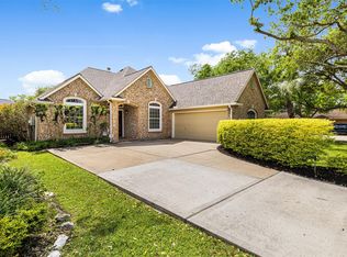 312 Summer Haven Cir, League City, TX 77573