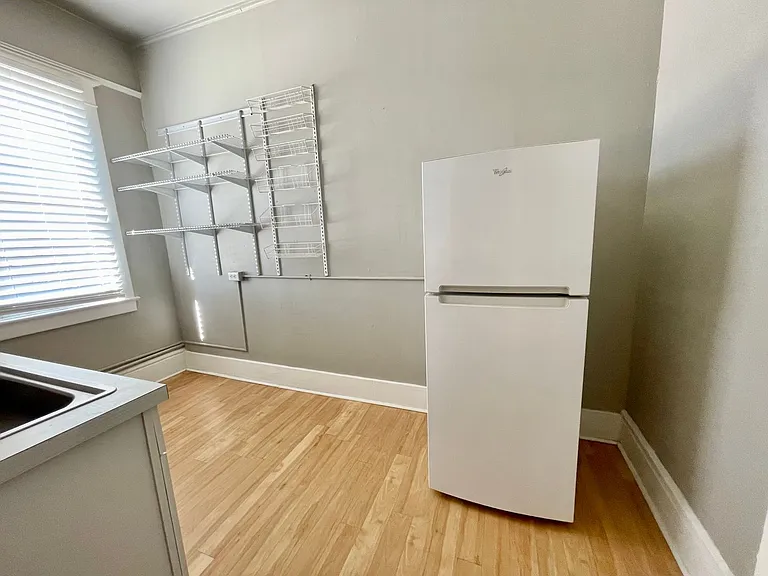 106 S Cedar St — Photo 18