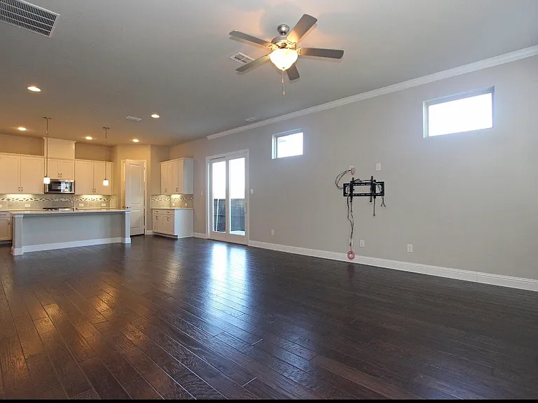 600 Ansley Way — Photo 7