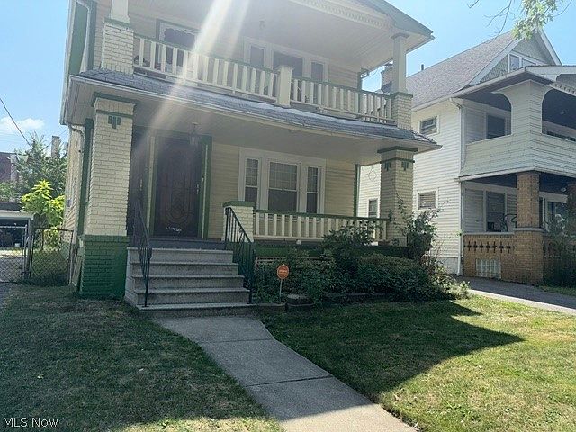 1st image of 3013 E 130th St