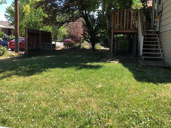 3rd image of 898 E Emerson Ave