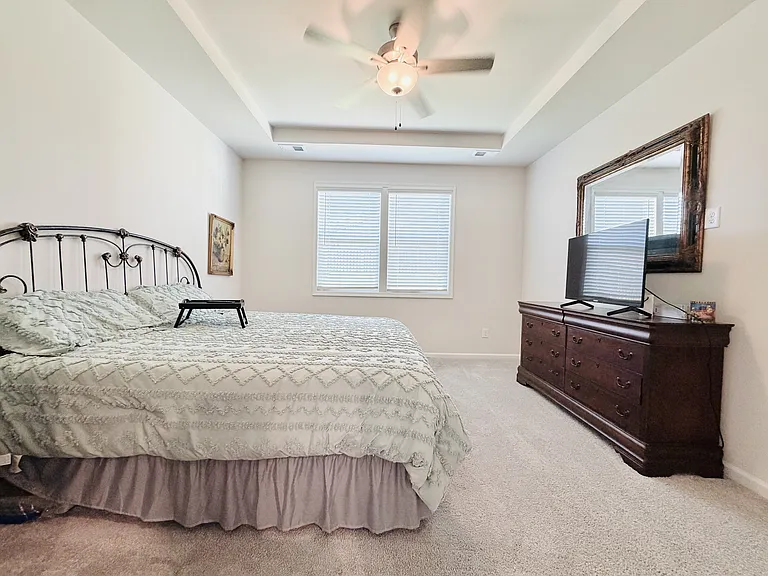 667 Honeydew Dr — Photo 16