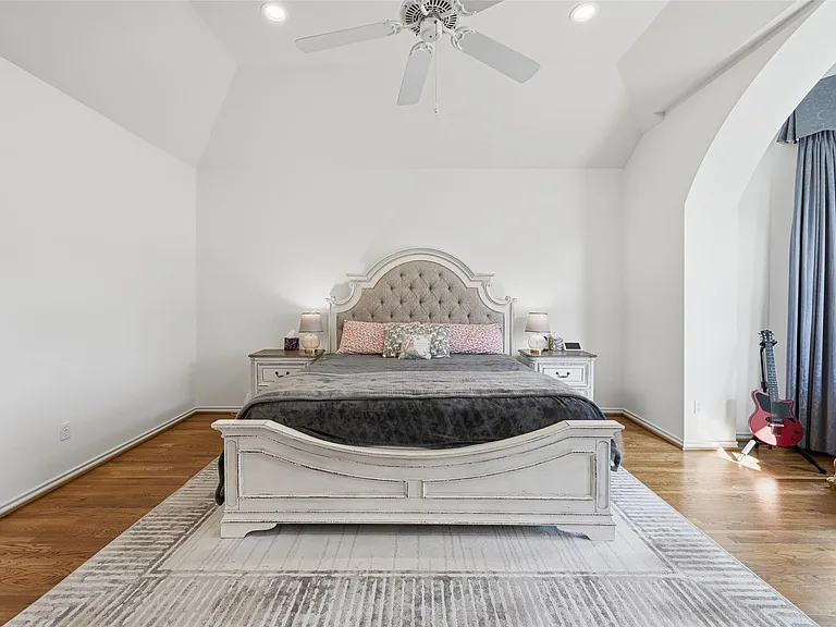 4923 Palmetto St — Photo 24