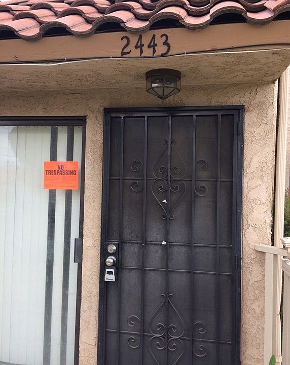 1st image of 2443 W Acacia Ave