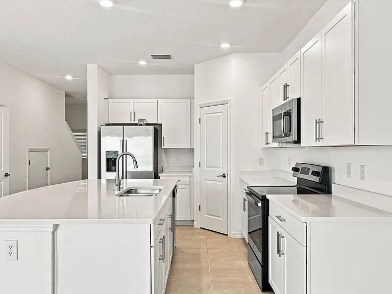 5739 Archipelago St — Photo 16