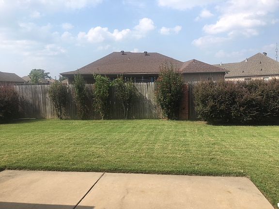 3rd image of 2770 Stone Wood Dr