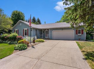 4277 Heritage Dr, Hudsonville, MI