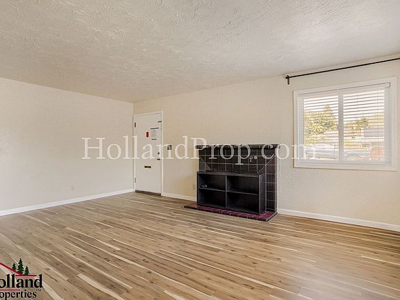 5th image of 11436 SE 33rd Ave