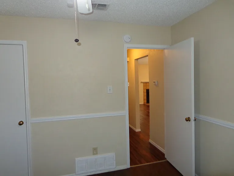 323 Iberis Dr — Photo 10