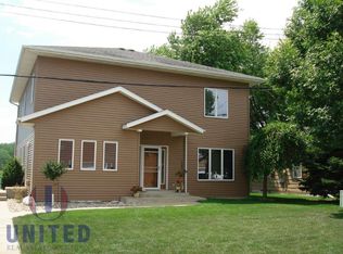 5 Leisure Ln, Mccook Lake, SD 57049