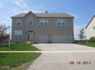 915 Christopher St, Plano, IL 60545