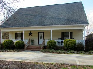 103 Topeka Ln, Pendleton, SC 29670