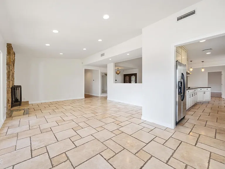 9350 Crystal View Dr — Photo 12
