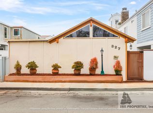 327 Walnut St, Newport Beach, CA 92663