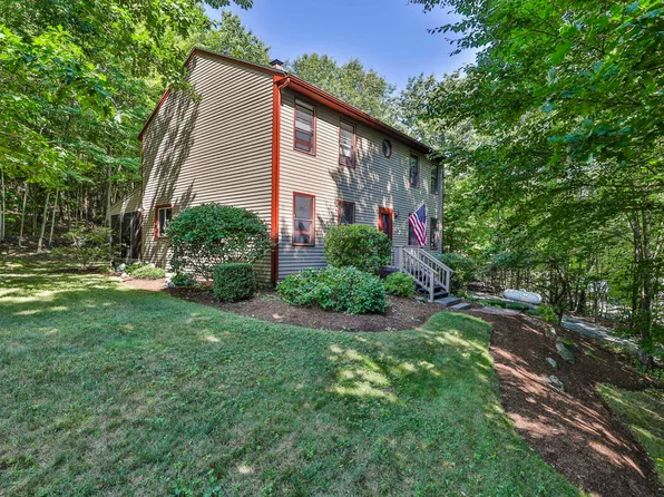 533 Black Brook Road, Goffstown, NH 03045