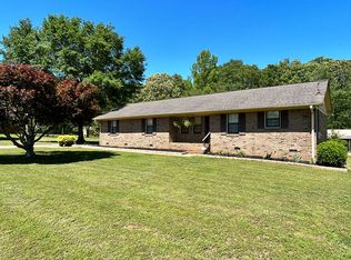 1389 Fairview Dr, Monroe, GA 30656