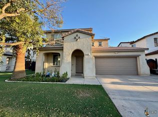 899 Palmview Ave, El Centro, CA 92243