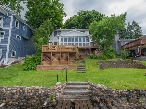 4232 E Lake Rd, Livonia, NY 14487