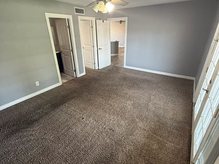 5304 W Beck Ln — Photo 17